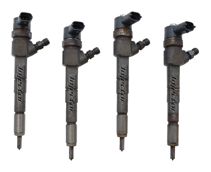 Fiat Bravo 1.9 D Multijet 110 KW 150 HP set de 4 injectoare utilizate BOSCH 71794089, 55196295, 55221020