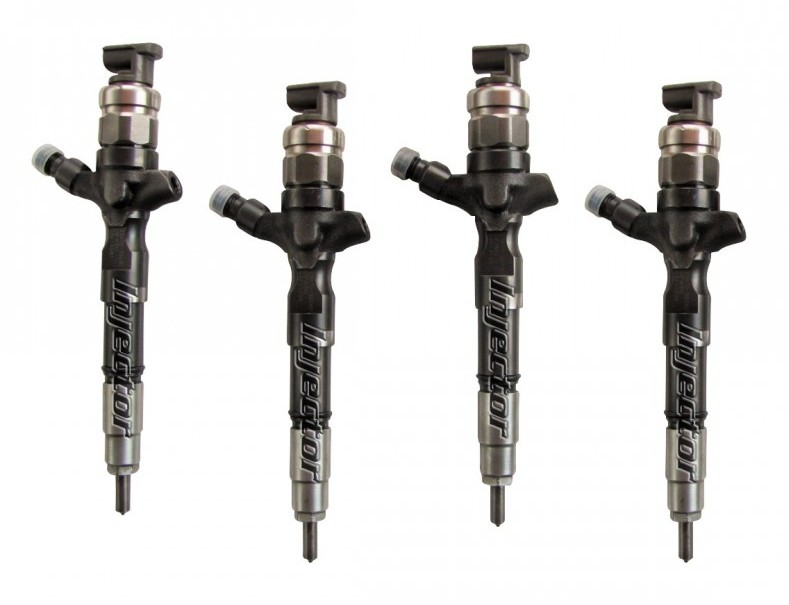 Toyota Hilux 2.5 D-4D 4x4 106 KW 144 HP DENSO 870104 23670-0L050 set de 4 injectoare utilizate 2367039216, 236700L050