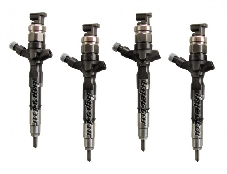 Toyota Hilux 2.5 D 4x4 75 KW 102 HP DENSO 23670-09350 295050-0180 set de 4 injectoare utilizate 2367009350, 2950500180