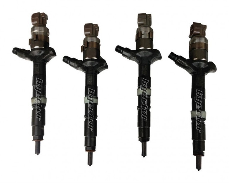 Toyota Avensis 2.0 D-4D 81 KW 110 HP DENSO 23670-27020 23670-29026 set de 4 injectoare utilizate 2367027020, 2367029026